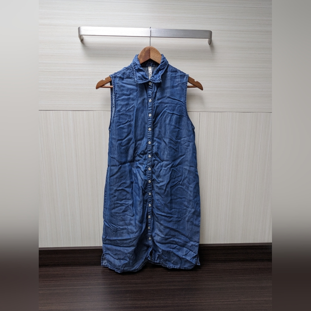 Denim Summer Sleeveless buttoned dress